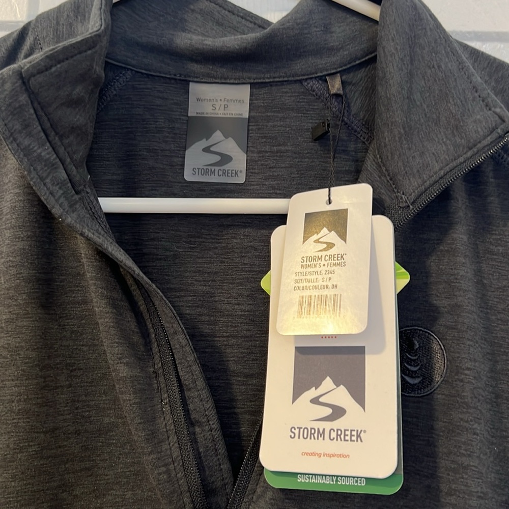 NWT branded storm creek athletic quarter zip - Picture 5 of 6